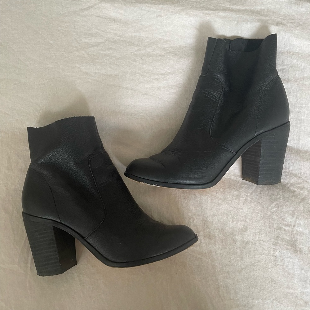 Dr. Scholl’s Leather Ankle Boot 7.5